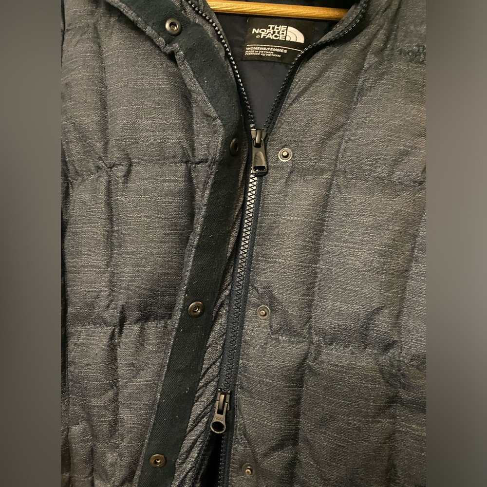 The North Face puffer jacket - Picture 3 of 5